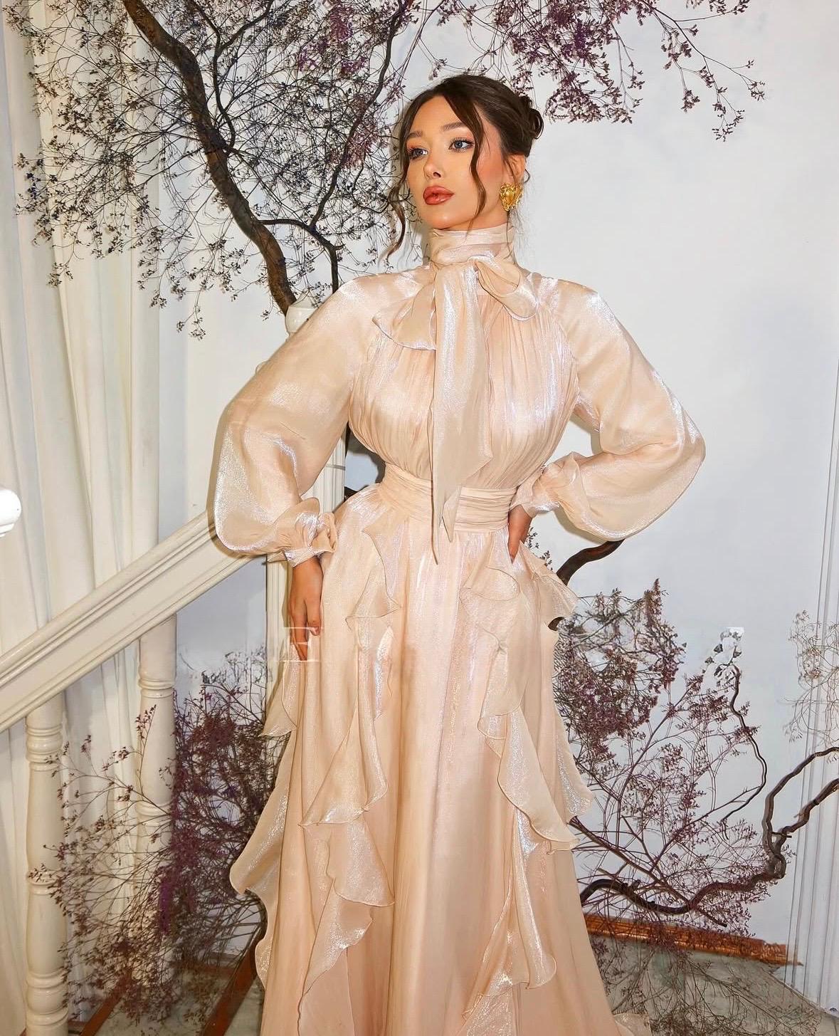 Classic Pleated Long Sleeve Party Dress